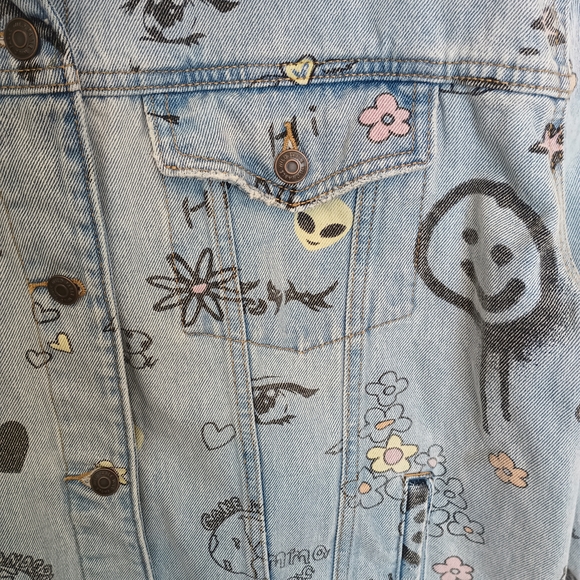Wild Fable Light Blue Denim Jacket with Floral Graphics - Picture 4 of 12